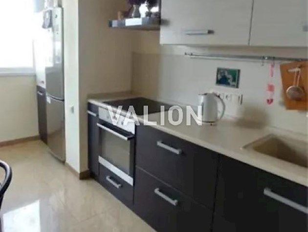 Продаж 2-к квартири вул. Хорольська 1