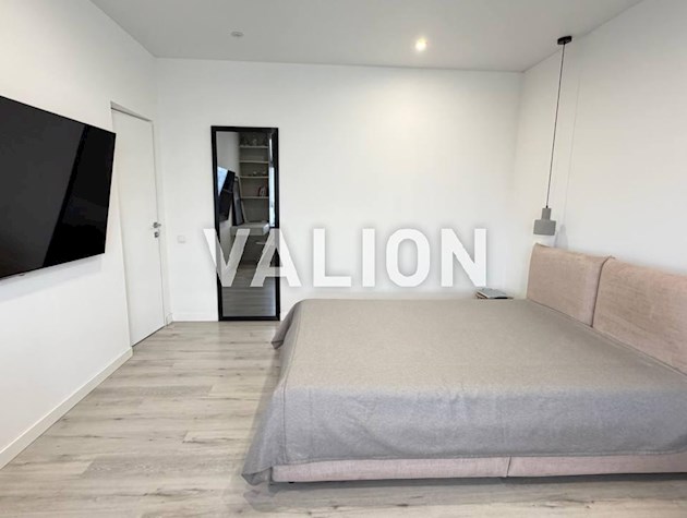 Продажа 2-комнатной квартиры с ремонтом в ЖК «Галактика»