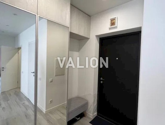 Продажа 2-комнатной квартиры с ремонтом в ЖК «Галактика»