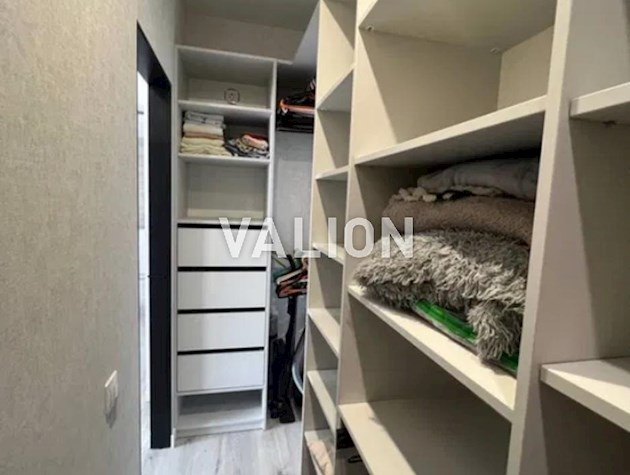 Продажа 2-комнатной квартиры с ремонтом в ЖК «Галактика»