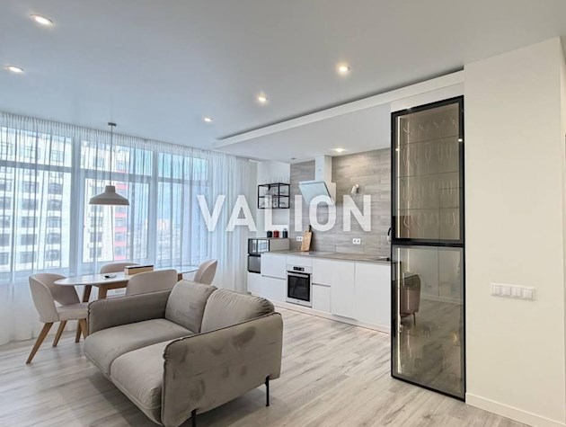 Продажа 2-комнатной квартиры с ремонтом в ЖК «Галактика»