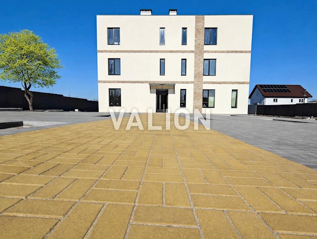 Продается 2-комнатная квартира 40 кв. м, ул. Чехова, 15, Бортничи