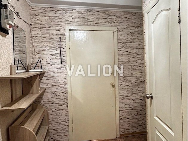 Продажа 2-х комн. квартиры по адресу Соломенская 19, Соломенский р-н.