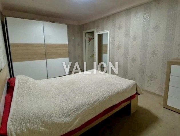 Продажа 2-х комн. квартиры по адресу Соломенская 19, Соломенский р-н.