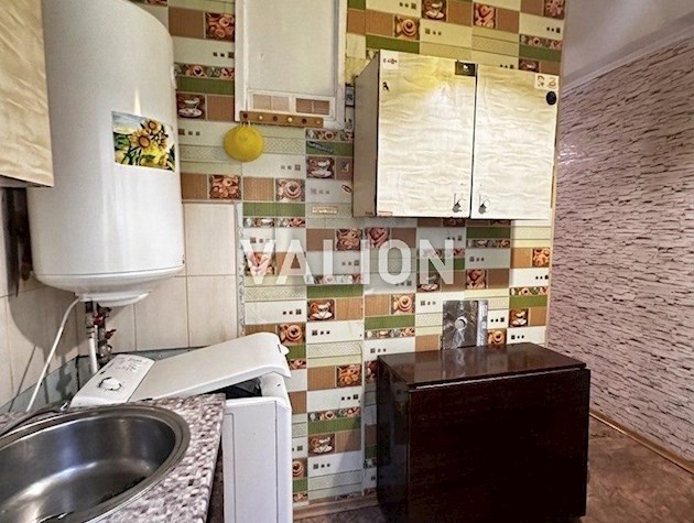 Продажа 2-х комн. квартиры по адресу Соломенская 19, Соломенский р-н.