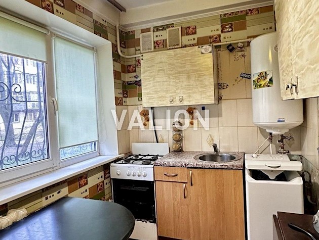 Продажа 2-х комн. квартиры по адресу Соломенская 19, Соломенский р-н.