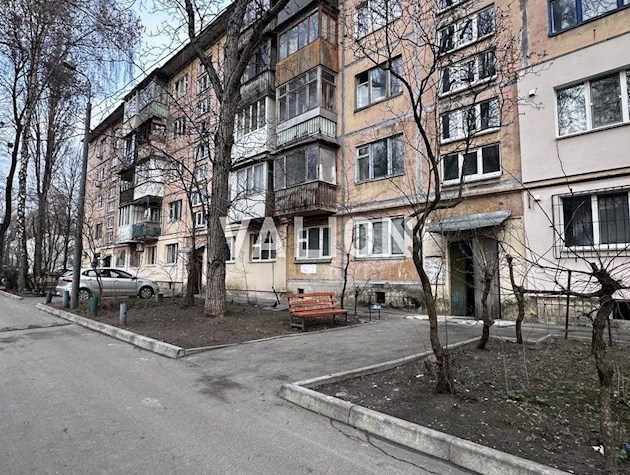 Продажа 2-х комн. квартиры по адресу Соломенская 19, Соломенский р-н.