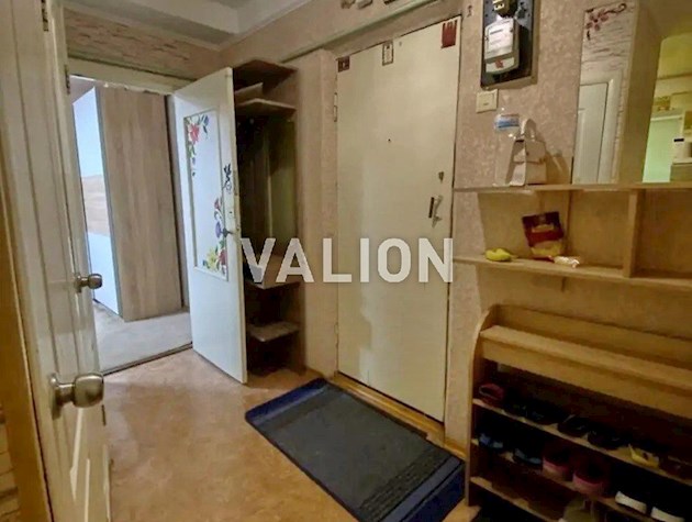 Продажа 2-х комн. квартиры по адресу Соломенская 19, Соломенский р-н.