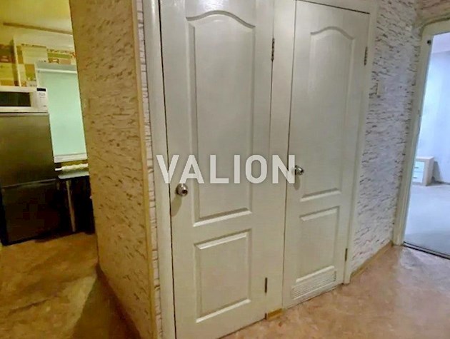 Продажа 2-х комн. квартиры по адресу Соломенская 19, Соломенский р-н.