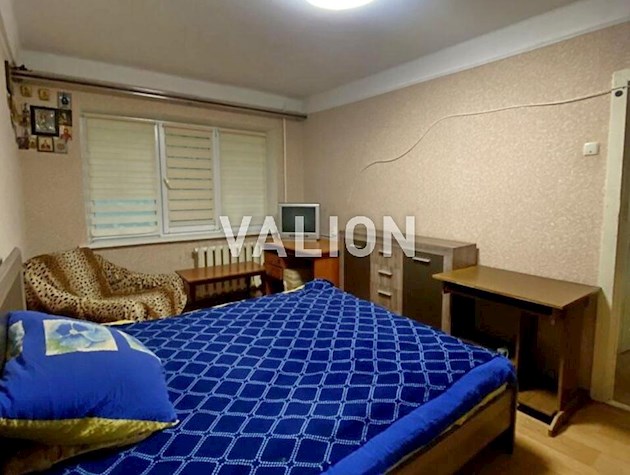 Продажа 2-х комн. квартиры по адресу Соломенская 19, Соломенский р-н.