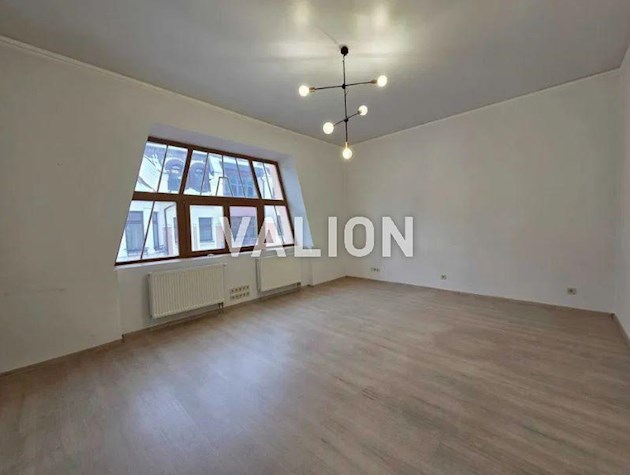 Продаж 4-к квартири вул. Воздвиженська 20