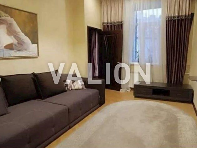 Продаж 2-к квартири вул. Симона Петлюри 8