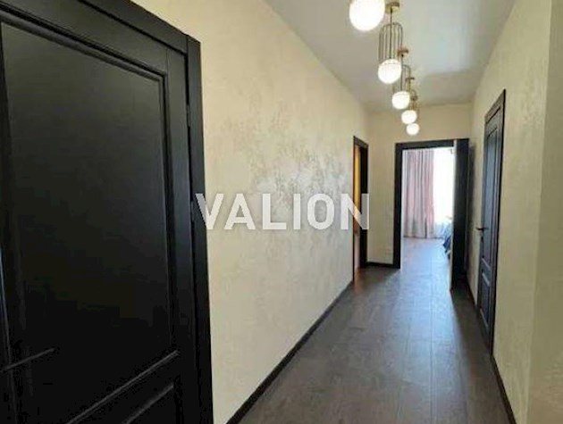 Продаж 5-к квартири просп. Берестейський 67в