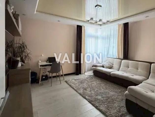 Продаж 2-к квартири вул. Драгоманова 2б Дарницький район