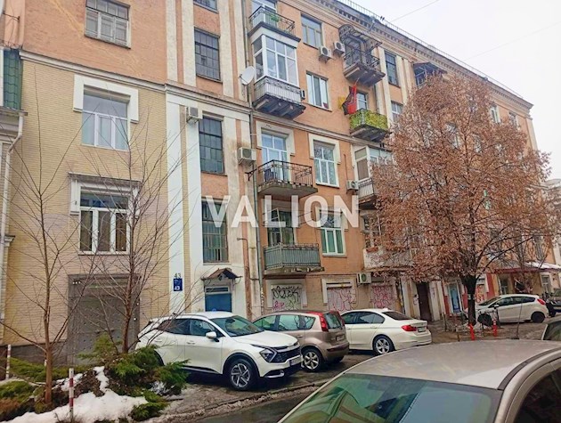 Продам 1к квартиру, ул. Хорива 43/23, Подол, Исторический Центр Киева