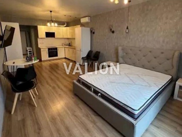 Продаж 1-к квартири вул. Михайла Максимовича 26