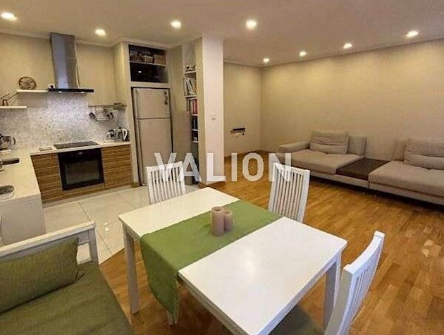 Продаж 3-к квартири вул. Регенераторна 4