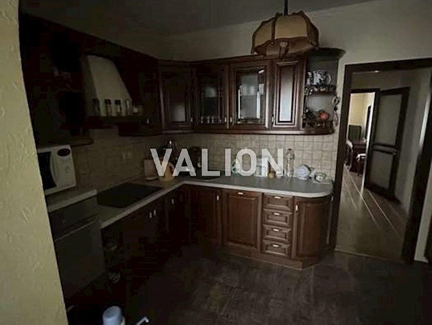 Продажа 4-комнатной квартиры ул. Ревуцкого 7