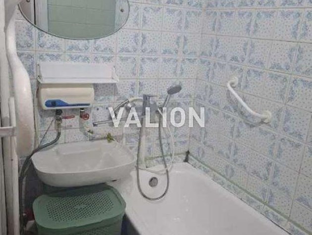 Продажа 3-комнатной квартиры Днепровская набережная 9а