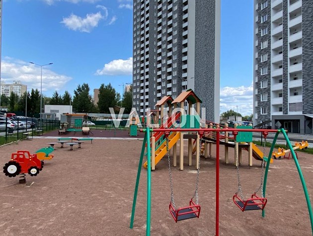 Продам 1 комн. по ул. Коноплянская,22 б. метро Оболонь.