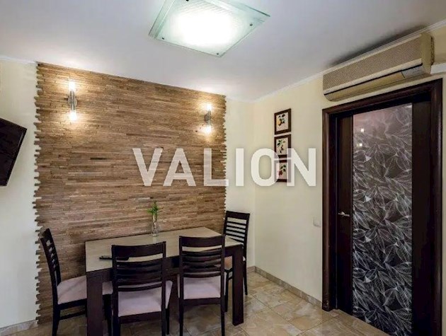 Продаж 4-к квартири вул. Володимира Івасюка 49