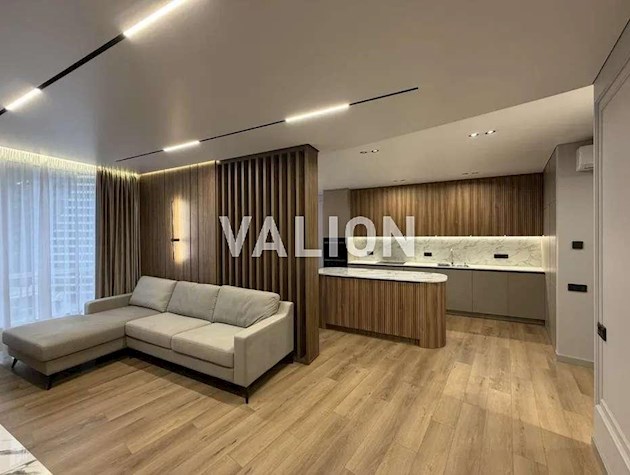 Продаж 2-к квартири вул. Причальна 12