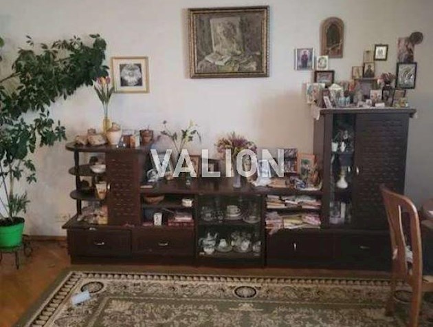 Продаж 4-к квартири вул. Вінстона Черчилля 18б