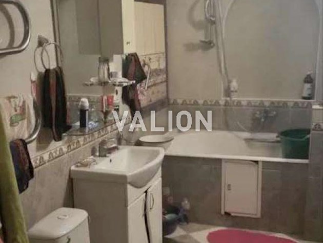 Продаж 4-к квартири вул. Вінстона Черчилля 18б