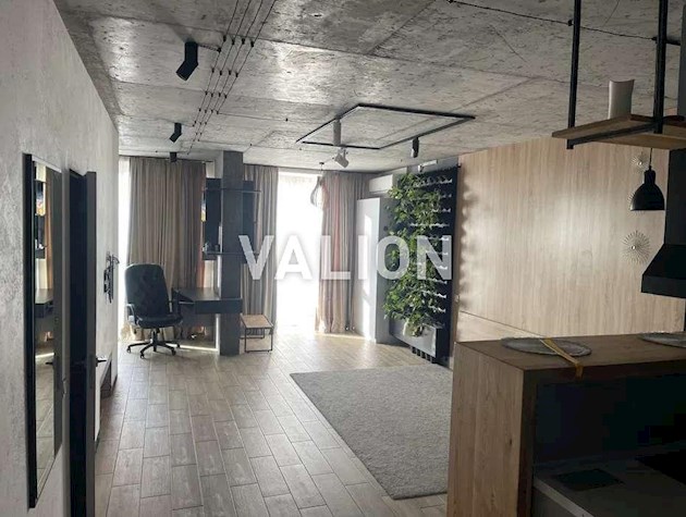 Продаж 1-к квартири вул. Драгоманова 2б