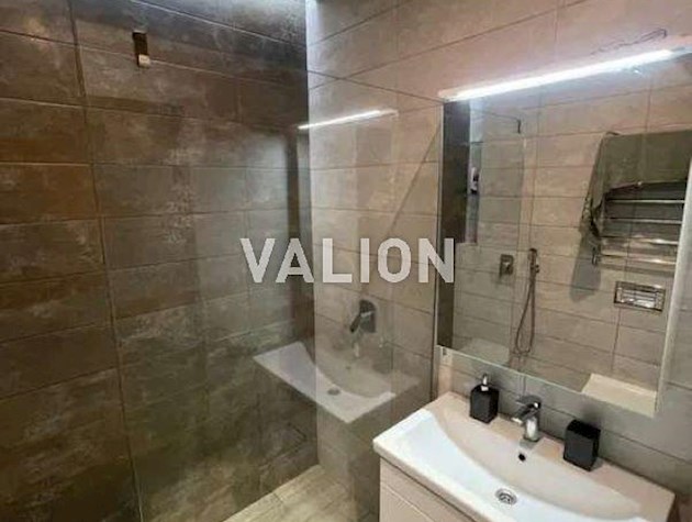 Продаж 1-к квартири вул. Драгоманова 2б