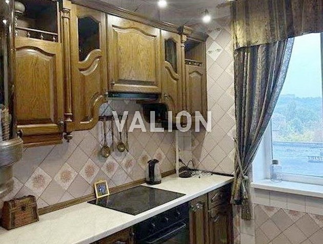 Продается двухкомнатная квартира, улица Юлии Здановской, 8, Голосеево