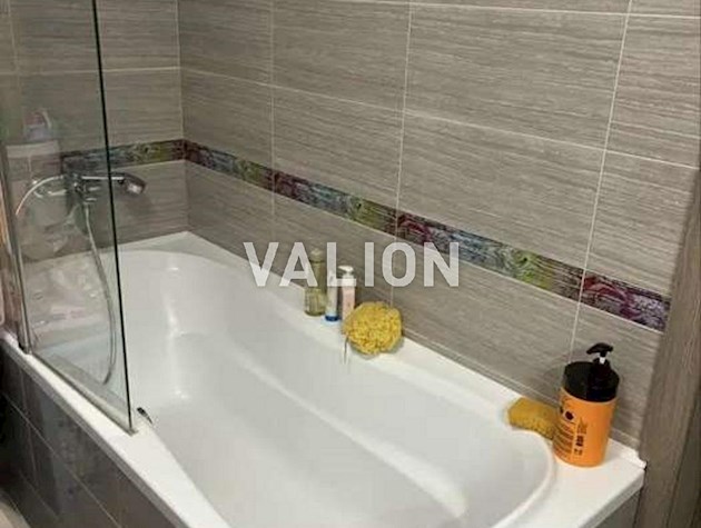 Продаж 2-к квартири вул. Левка Лук’яненка 1