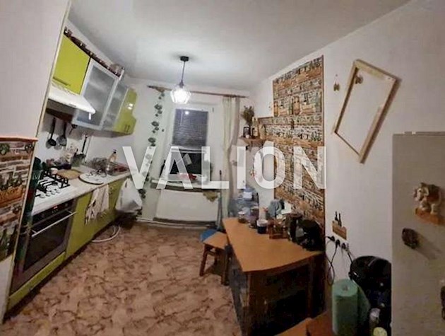 Продаж 3-к квартири вул. Гамаліївська 36