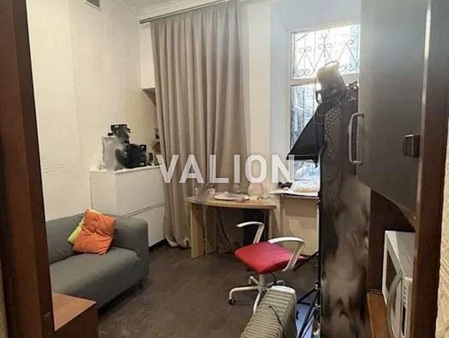 Продаж 1-к квартири вул. Костельна 9