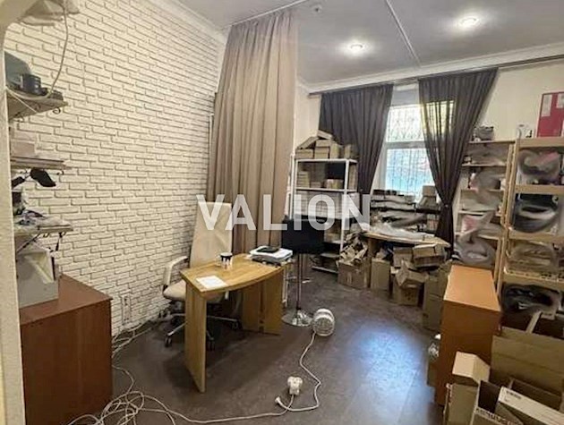 Продаж 1-к квартири вул. Костельна 9