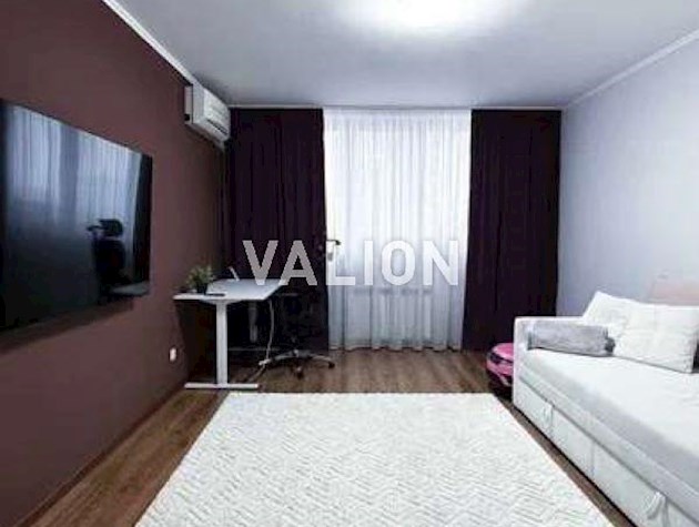 Продаж 2- к квартири вул. Урлівська 23б