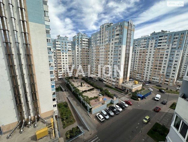 Продаж 3-к квартири вул. Сергія Данченка 28