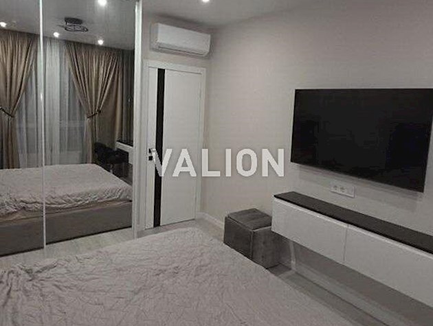 Продаж 2-к квартири просп. Повітряних Сил 56Б ЖК Окланд