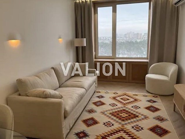 Продаж 2-к квартири вул. Князя Романа Мстиславича 22а