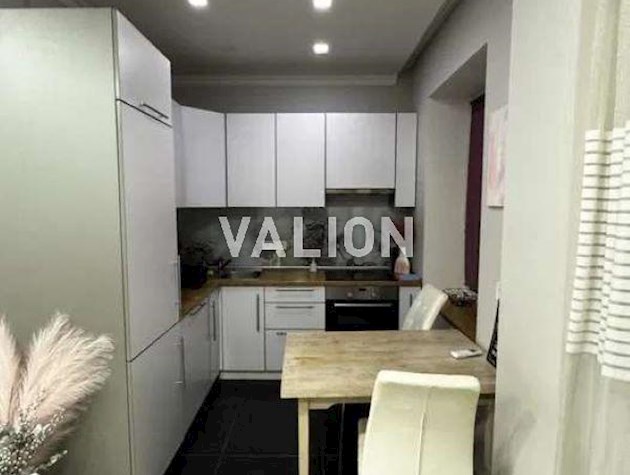 Продаж 1-к квартири вул. Бастіонна 10