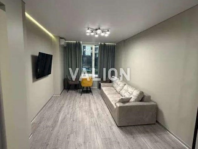 Продаж 1-к квартири вул. Князя Романа Мстиславича 22