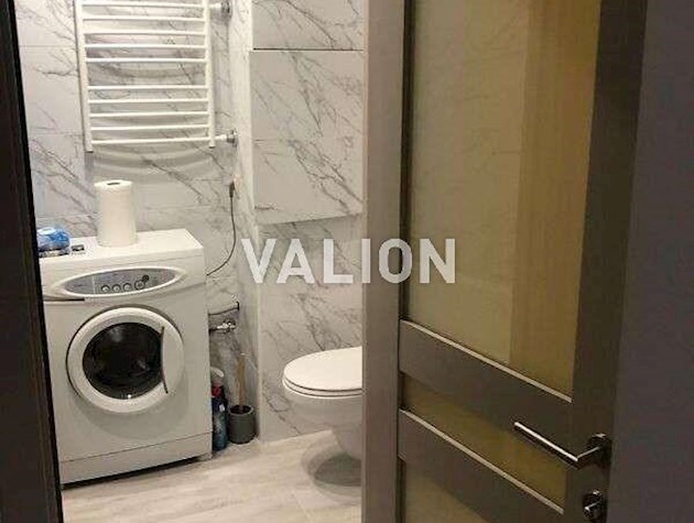 Продаж 3-к квартири вул. Героїв полку Азов 30