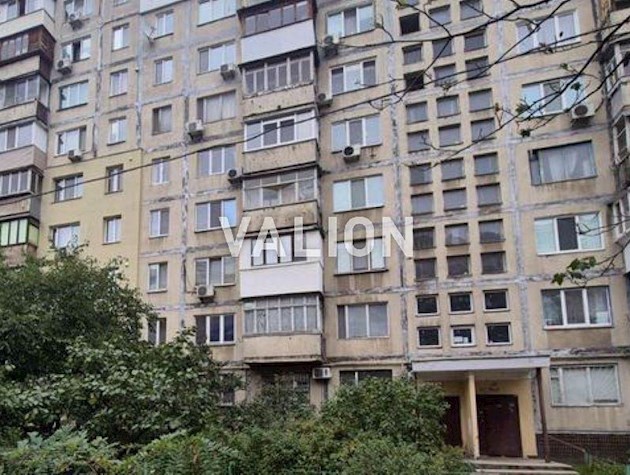 Продаж 3-к квартири вул. Героїв полку Азов 30