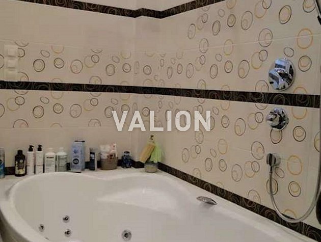 Продаж 3-к квартири вул. Лисянська 23