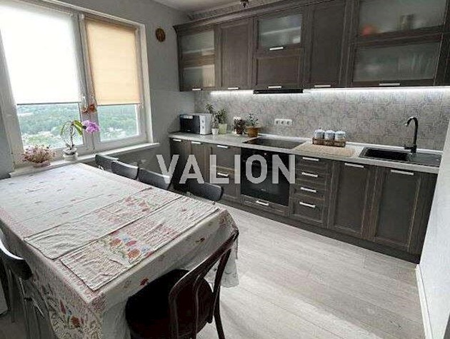 Продаж 2-к квартири вул. батальйону Шейха Мансура 1а