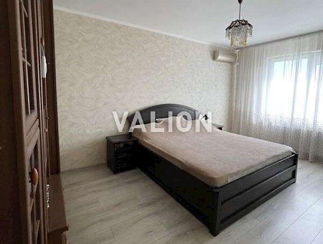 Продаж 2-к квартири вул. батальйону Шейха Мансура 1а