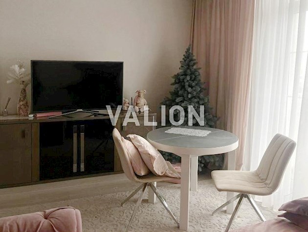 Пропонується до продажу 2-кімнатна квартира в ЖК Британський квартал, вул. Дмитра Луценко, 8