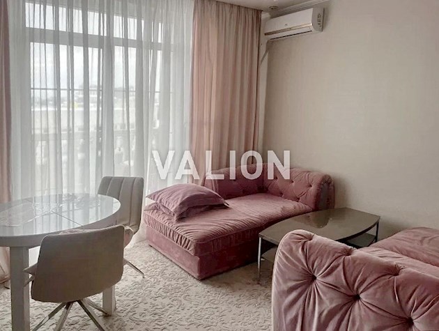 Пропонується до продажу 2-кімнатна квартира в ЖК Британський квартал, вул. Дмитра Луценко, 8