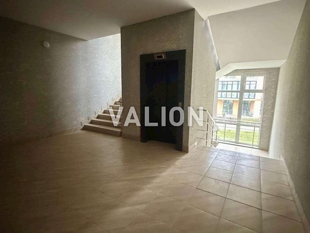 Продаж 3-к квартири вул. Дубищанська 5