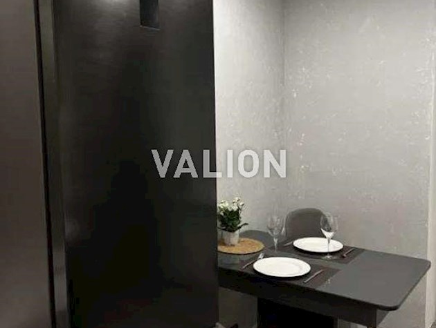 Продажа 1-к квартири ул. Академика Ефремова 7а